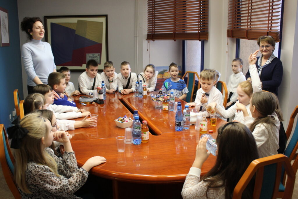 Dzieci uroczyście nadały imię jelonkowi