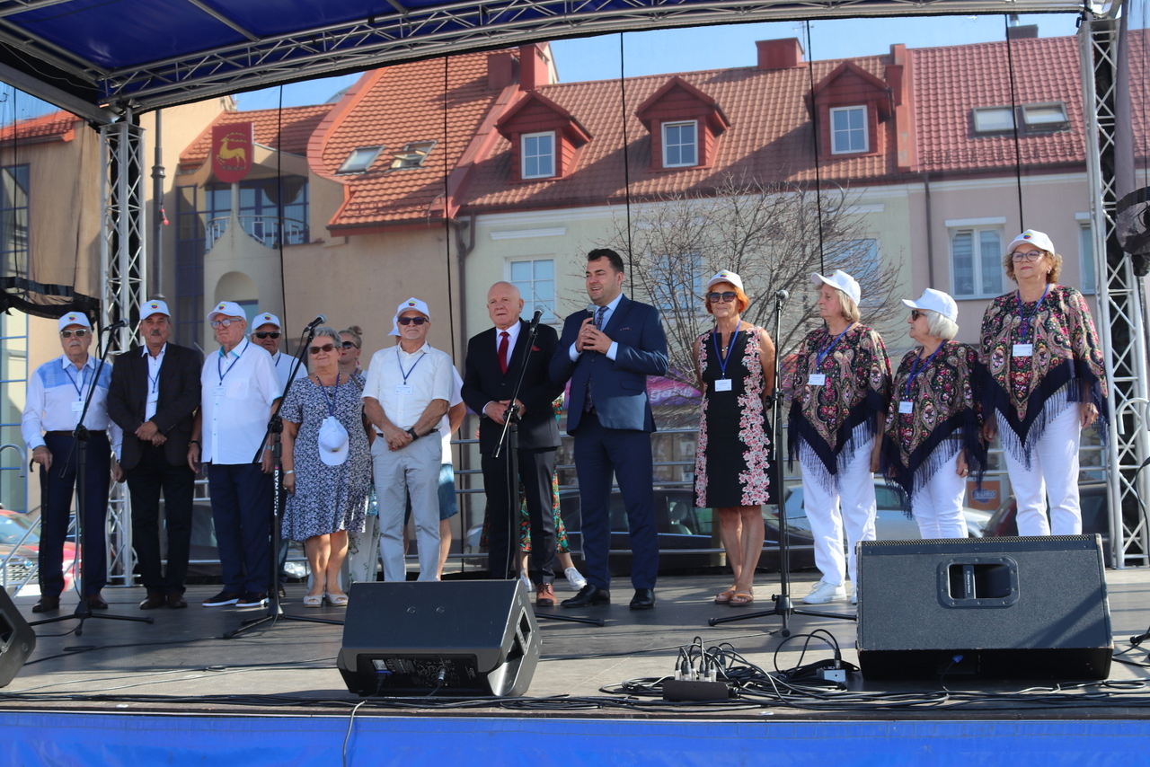 prezydent z seniorami