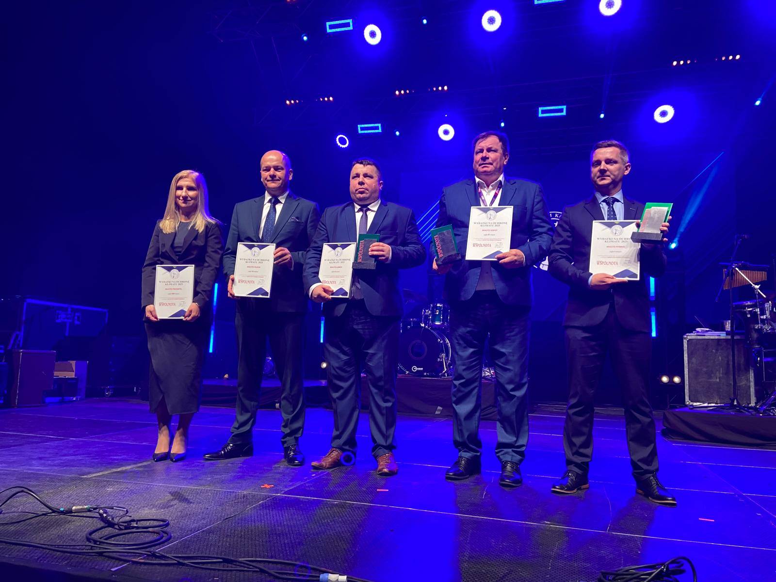 wręczenie nagród pisma Wspólnota