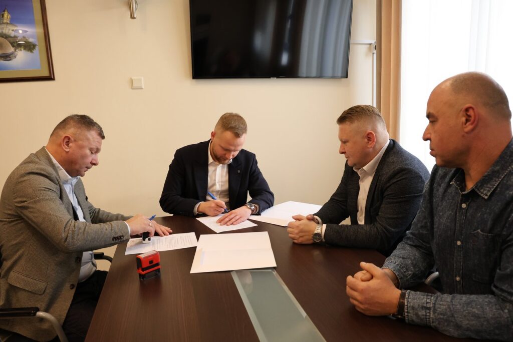 podpisanie porozumienia dotyczącego przebudowy ulicy Zjazd przy WORD