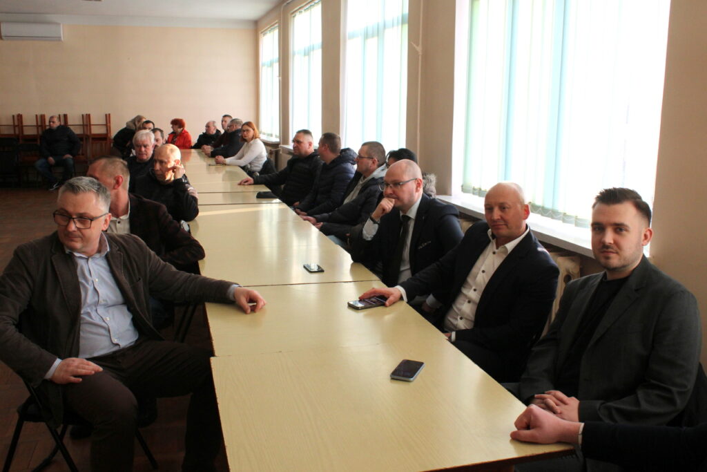 spotkanie w sprawie parkingów na osiedlu Perspektywa