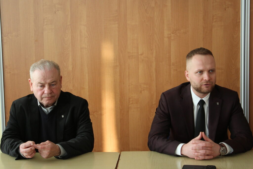 spotkanie w sprawie parkingów na osiedlu Perspektywa